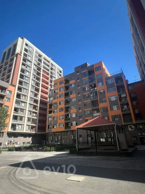 Satılır 2 otaqlı yeni tikili 54 m²