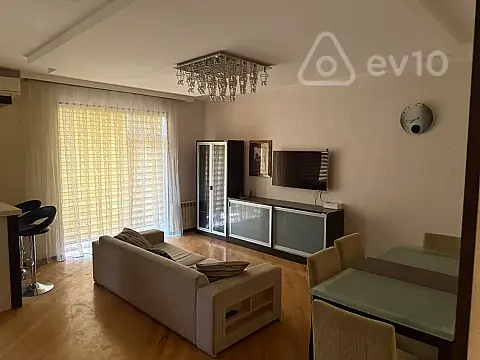 Satılır 3 otaqlı köhnə tikili 100 m² — Bakı, Xətai 3 otaq 100.00 m²