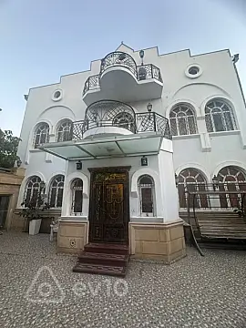 Satılır 8 otaqlı həyət evi 650 m² — Bakı, Binəqədi 8 otaq 650.00 m²