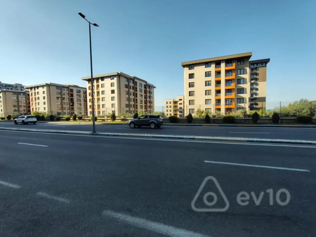 Satılır 2 otaqlı yeni tikili 83 m²