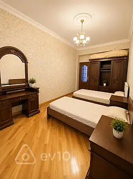 Kirayə verilir 3 otaqlı yeni tikili 135 m² — Bakı, Yasamal 3 otaq 135.00 m²