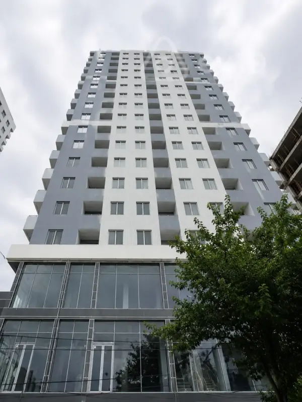 Satılır 3 otaqlı yeni tikili 110 m²