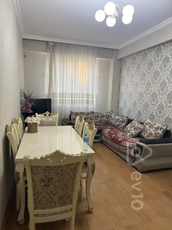 Kirayə verilir 2 otaqlı yeni tikili 62 m²