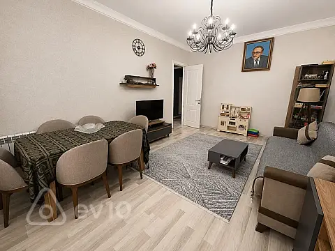Satılır 3 otaqlı köhnə tikili 85 m² — Bakı, Nizami 3 otaq 85.00 m²