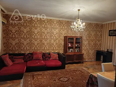 Satılır 3 otaqlı köhnə tikili 120 m² — Bakı, Nəsimi 3 otaq 120.00 m²