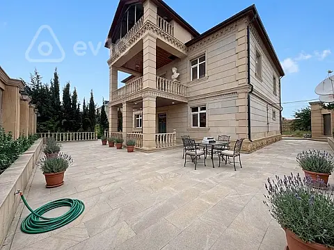 Satılır 6 otaqlı həyət evi 250 m² — Sumqayıt 6 otaq 250.00 m²