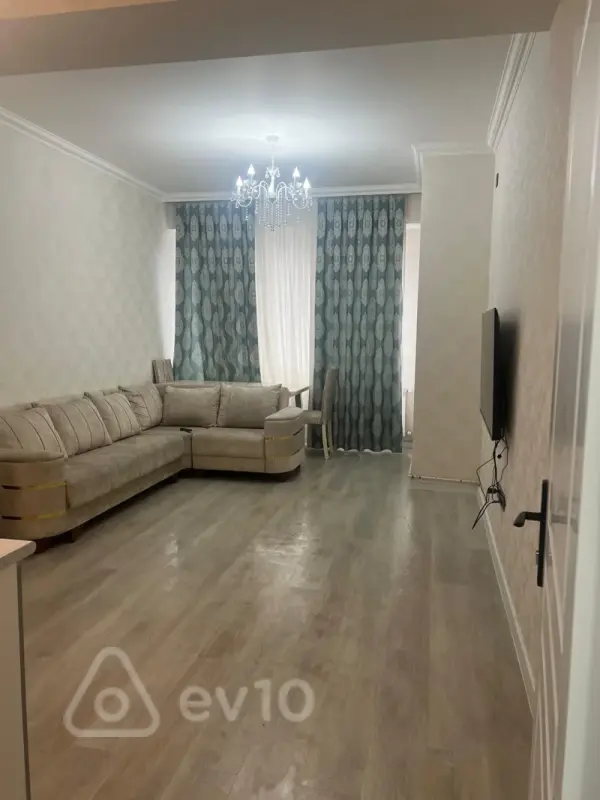 Kirayə verilir 3 otaqlı yeni tikili 90 m²