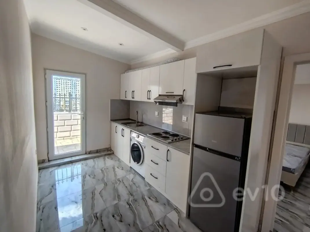 Kirayə verilir 4 otaqlı yeni tikili 85 m²
