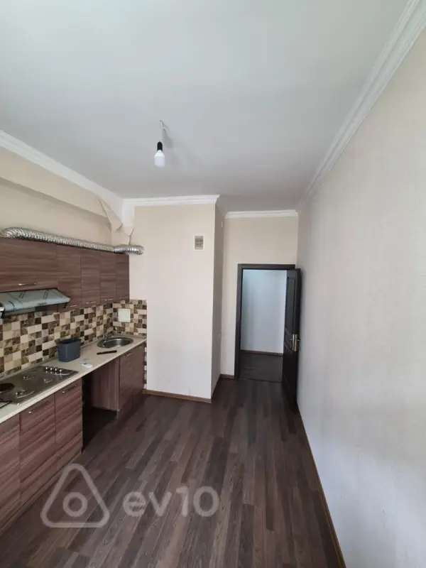 Satılır 4 otaqlı yeni tikili 100 m²
