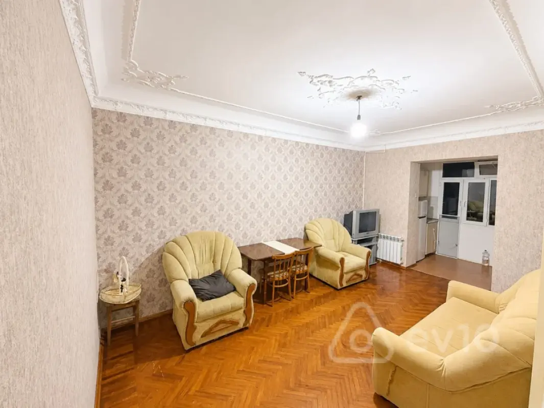 Satılır 2 otaqlı köhnə tikili 35 m²