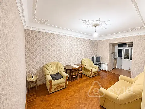Satılır 2 otaqlı köhnə tikili 35 m² — Bakı, Nizami 2 otaq 35.00 m²