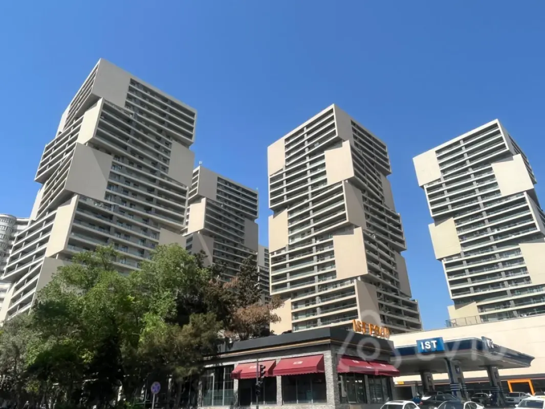 Satılır 3 otaqlı yeni tikili 148 m²
