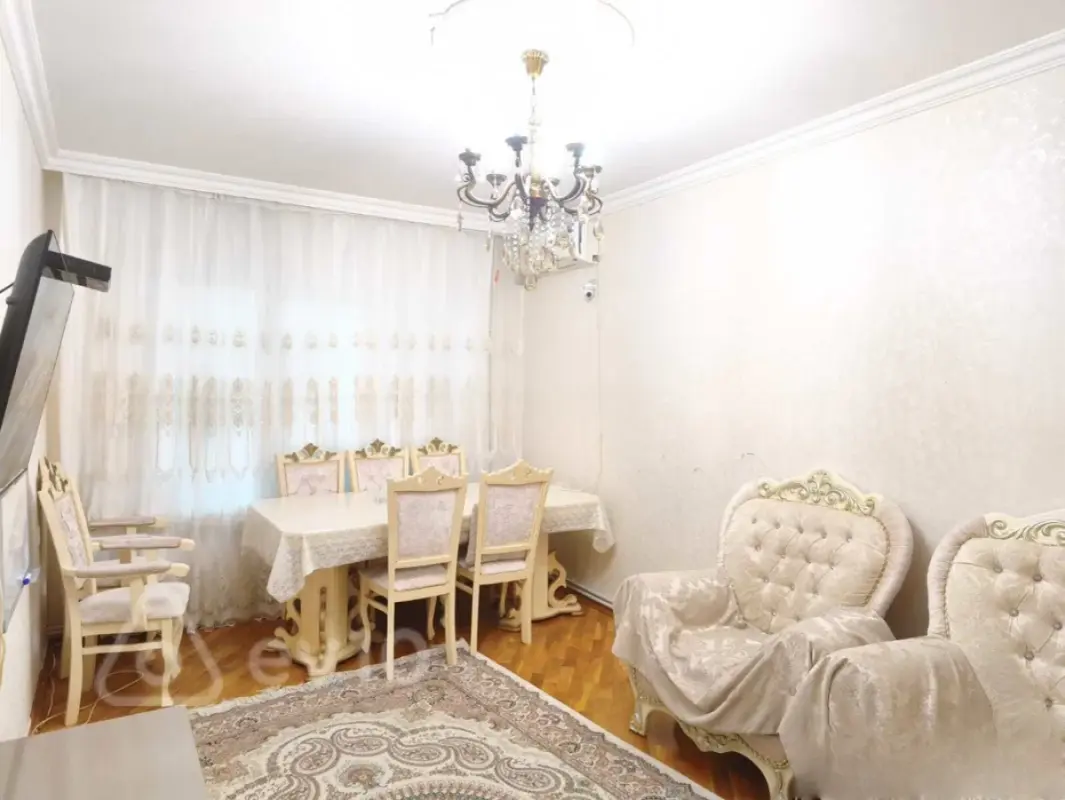 Satılır 3 otaqlı köhnə tikili 82 m²