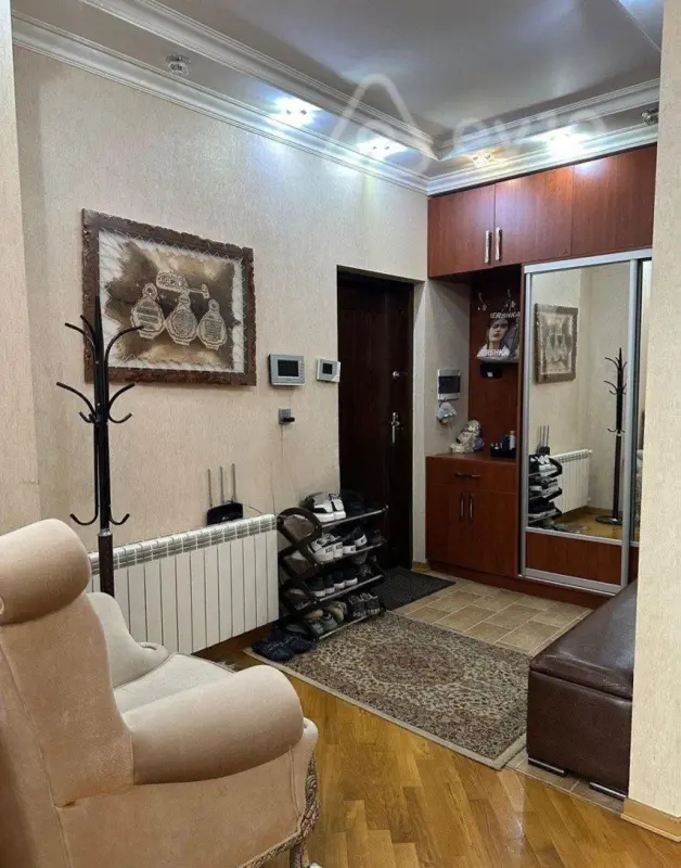 Satılır 4 otaqlı yeni tikili 212 m²