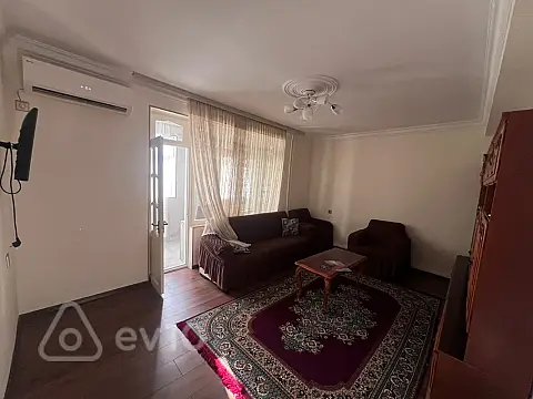 Kirayə verilir 2 otaqlı köhnə tikili 60 m² — Bakı, Nizami 2 otaq 60.00 m²