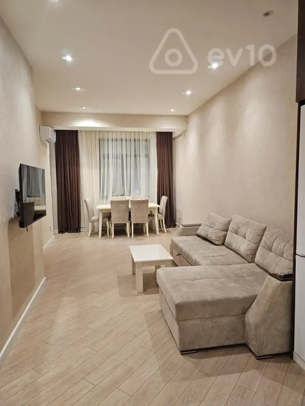 Kirayə verilir 2 otaqlı yeni tikili 70 m²