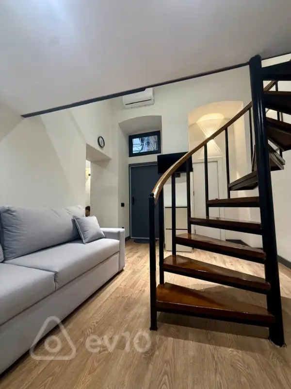Satılır 1 otaqlı köhnə tikili 29 m²