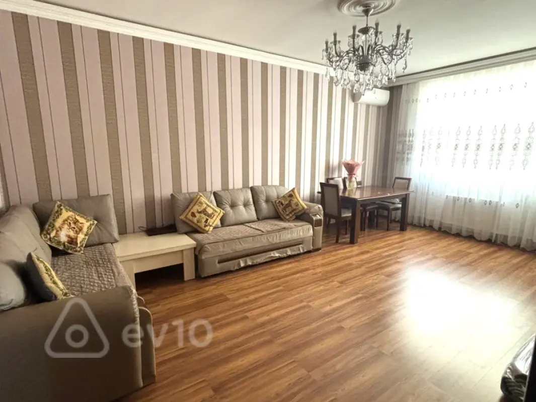Satılır 3 otaqlı yeni tikili 125 m²