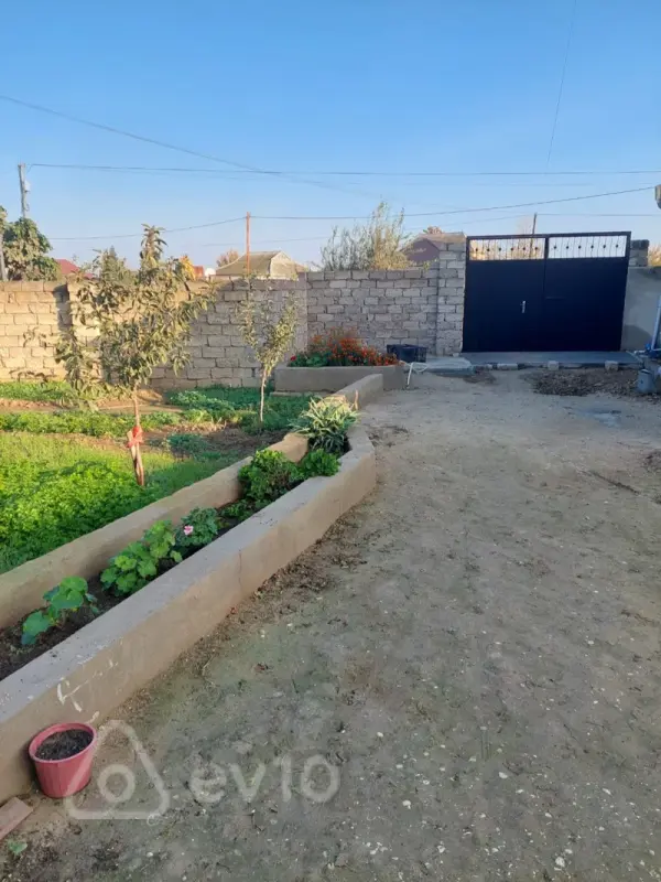 Satılır 3 otaqlı həyət evi 110 m²