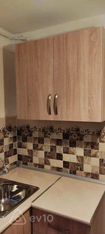 Kirayə verilir 1 otaqlı köhnə tikili 35 m²