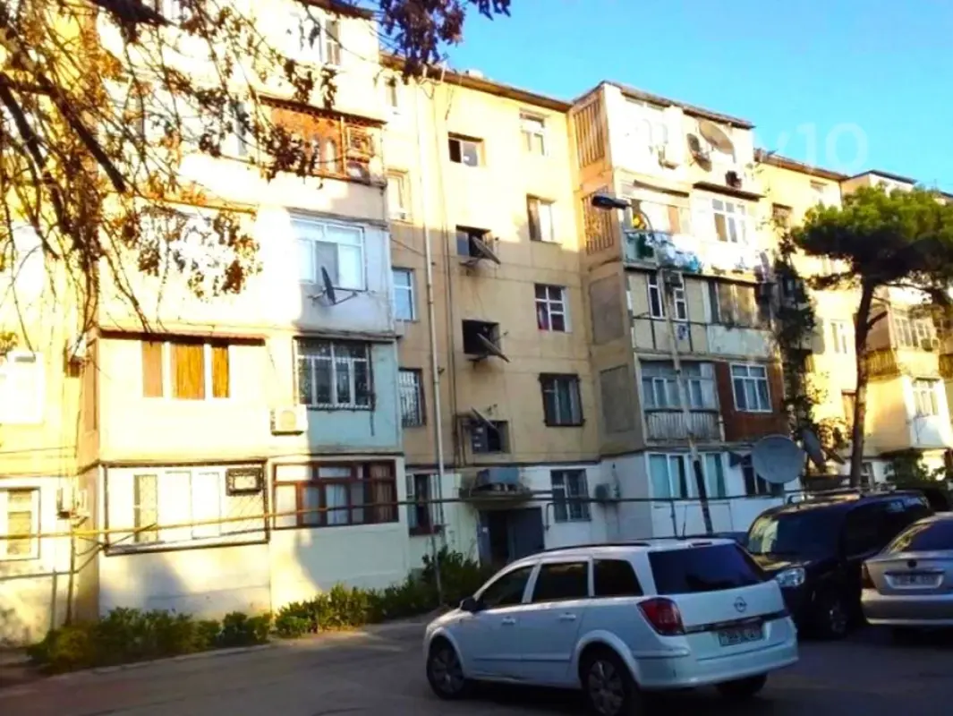 Satılır 3 otaqlı köhnə tikili 70 m²
