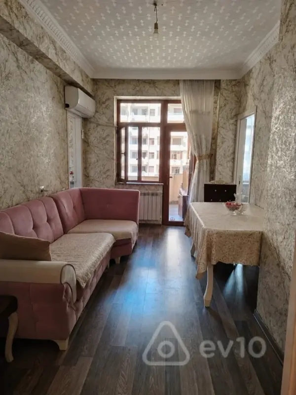 Satılır 3 otaqlı yeni tikili 60 m²