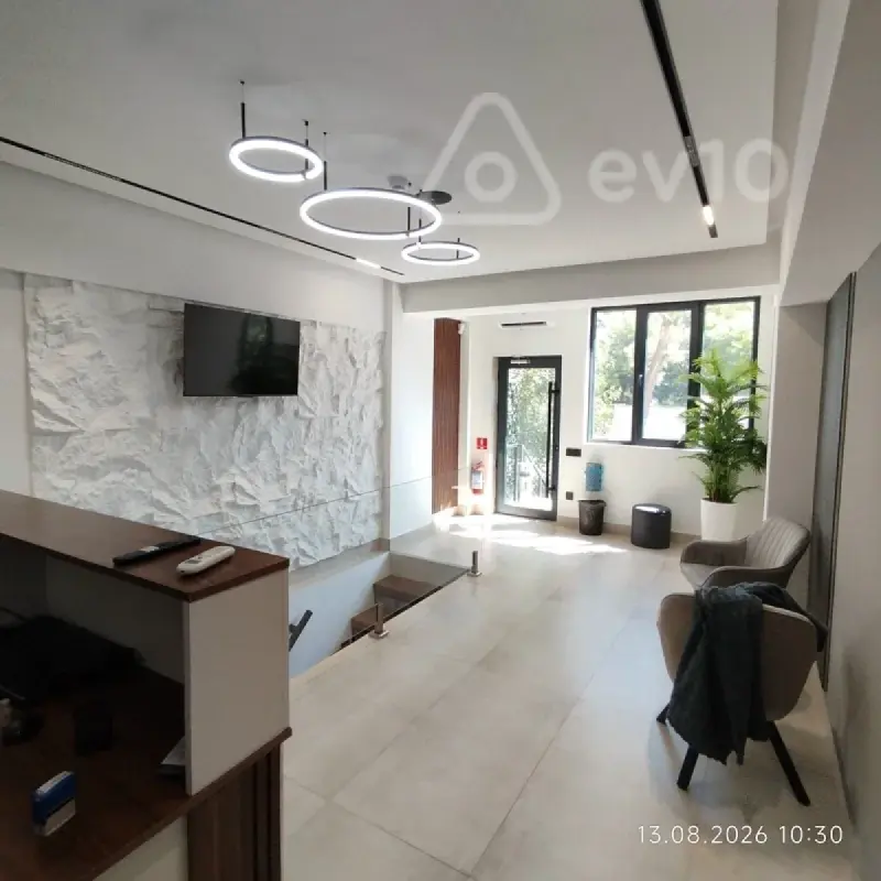 Kirayə verilir mənzil 240 m²
