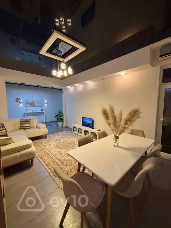 Kirayə verilir 3 otaqlı yeni tikili 100 m²