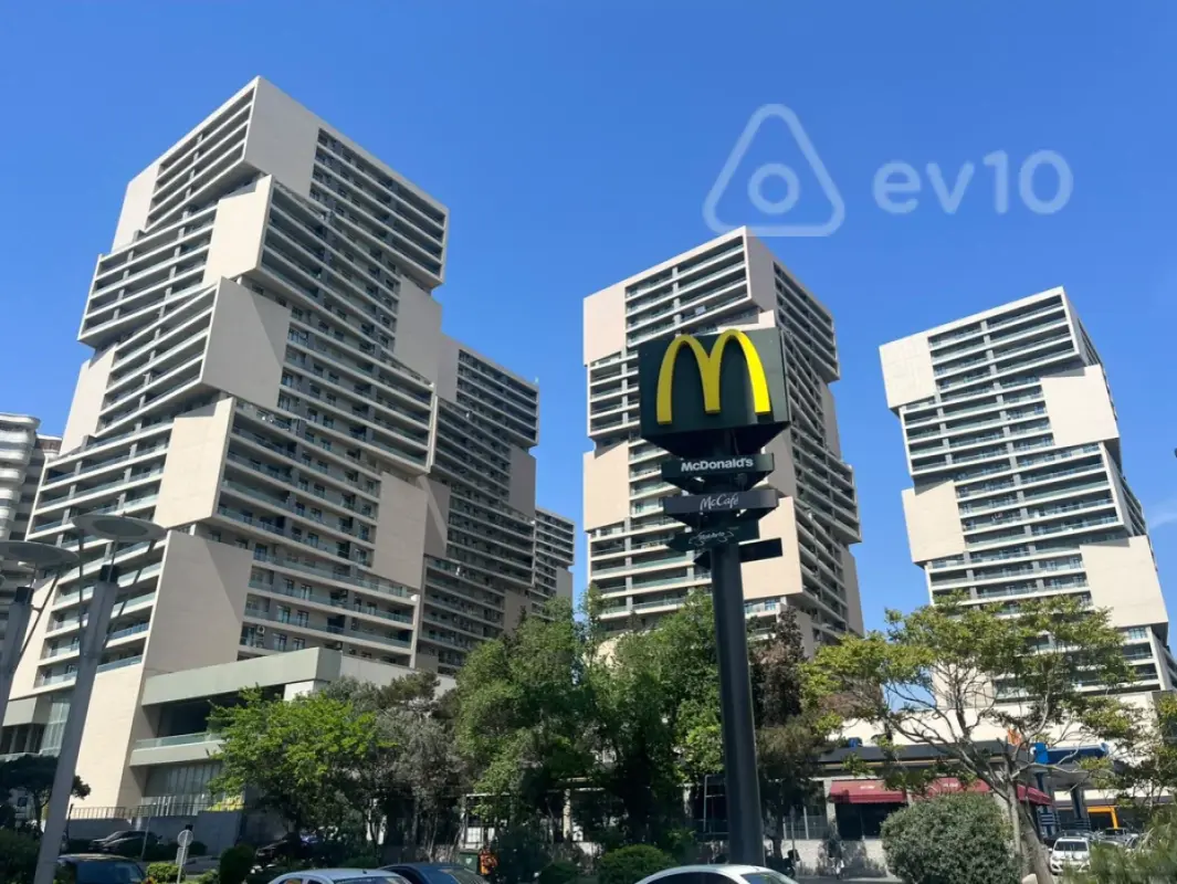 Satılır 3 otaqlı yeni tikili 148 m²