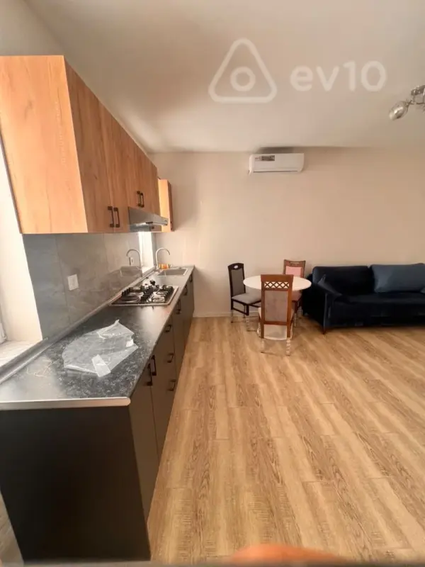 Kirayə verilir 2 otaqlı həyət evi 50 m²
