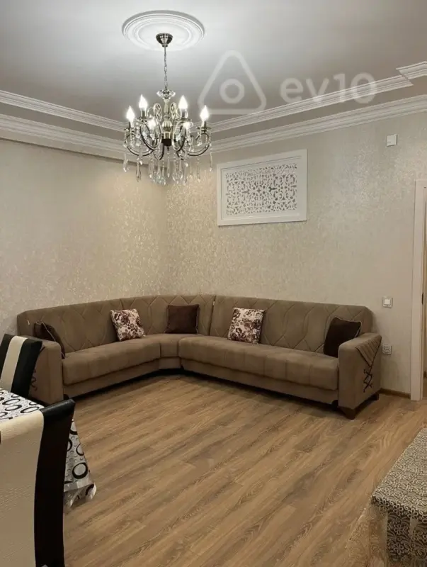 Kirayə verilir 2 otaqlı yeni tikili 65 m²