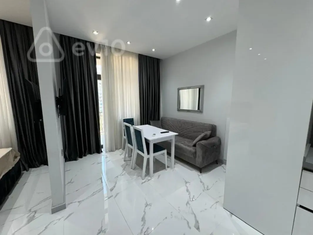 Kirayə verilir 1 otaqlı yeni tikili 45 m²