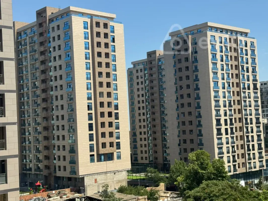 Satılır 2 otaqlı yeni tikili 83 m²