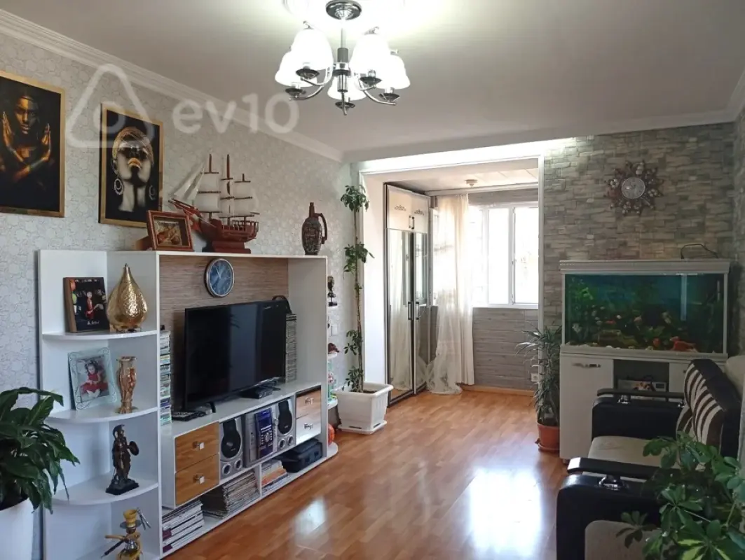 Satılır 1 otaqlı köhnə tikili 30 m²