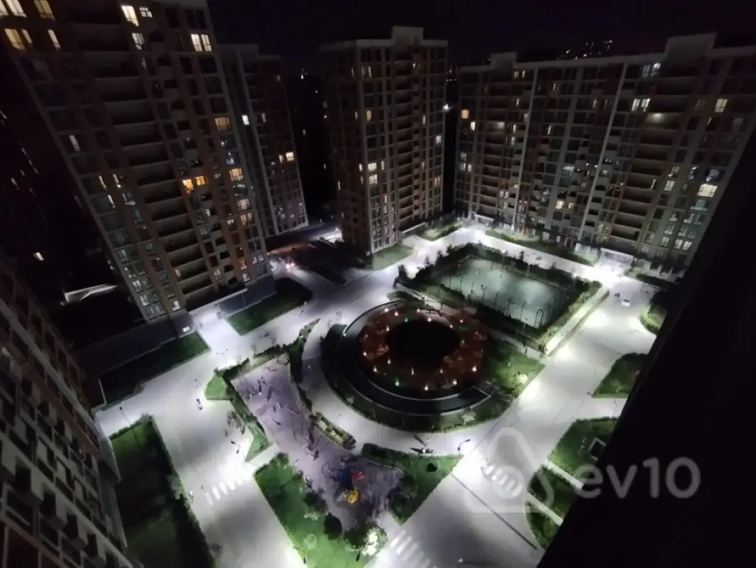 Kirayə verilir 3 otaqlı yeni tikili 83 m²