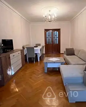 Kirayə verilir 3 otaqlı köhnə tikili 75 m² — Bakı, Yasamal 3 otaq 75.00 m²