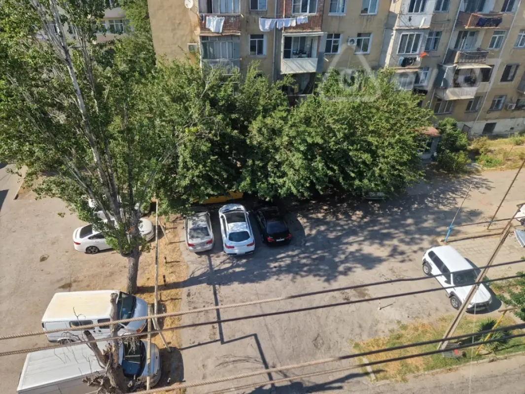 Satılır 1 otaqlı köhnə tikili 30 m²