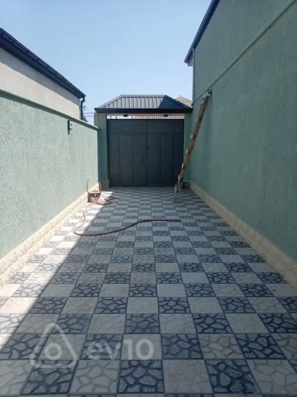 Satılır 3 otaqlı həyət evi 5 m²
