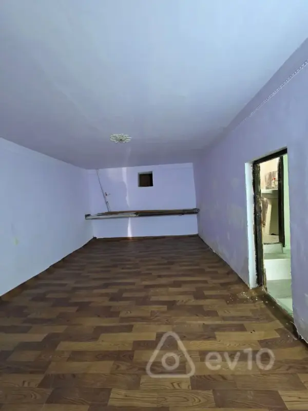Satılır mənzil 177 m²