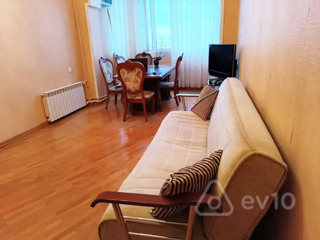 Kirayə verilir 2 otaqlı yeni tikili 50 m²