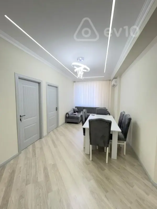 Kirayə verilir 3 otaqlı yeni tikili 80 m²