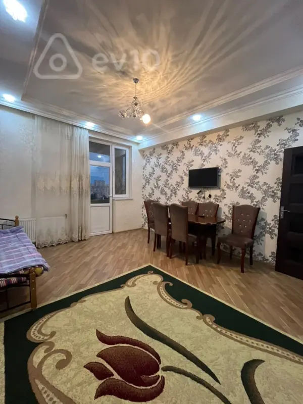 Kirayə verilir 2 otaqlı yeni tikili 70 m²