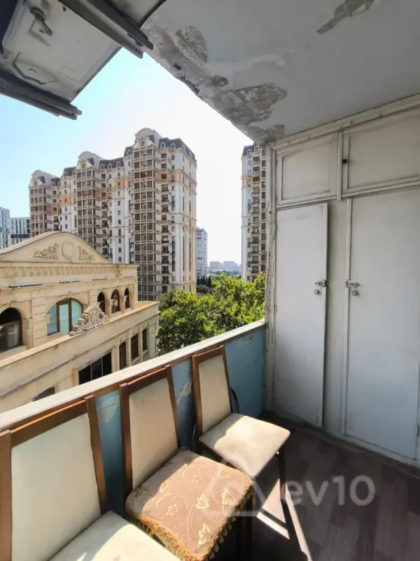 Satılır 2 otaqlı köhnə tikili 41 m²