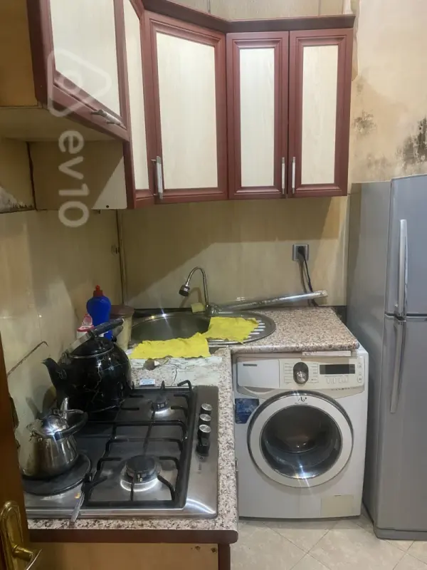 Kirayə verilir 2 otaqlı köhnə tikili 90 m²