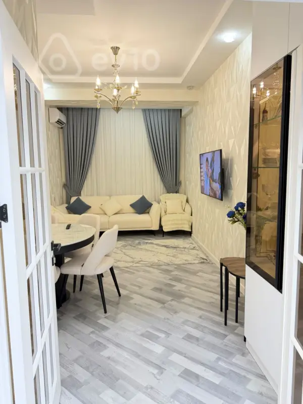 Satılır 3 otaqlı yeni tikili 76 m²