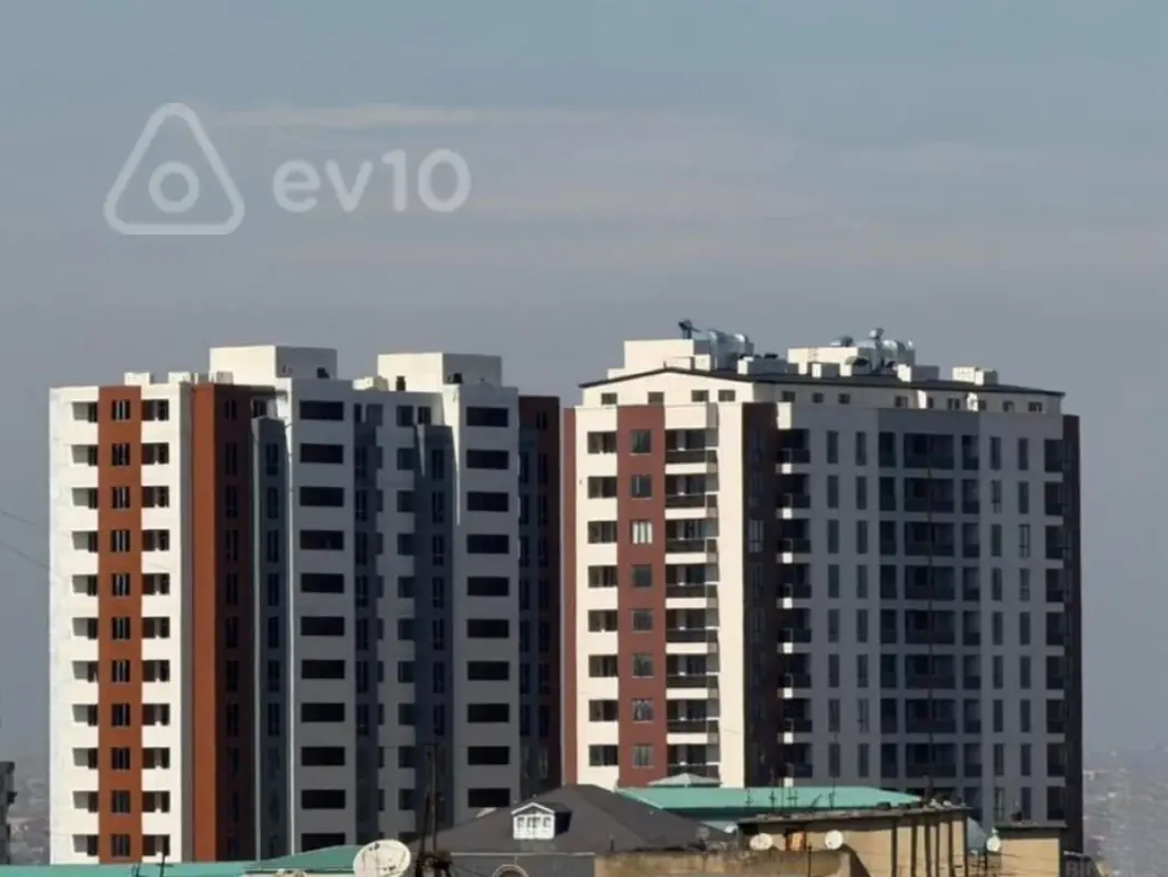 Satılır 2 otaqlı yeni tikili 60 m²