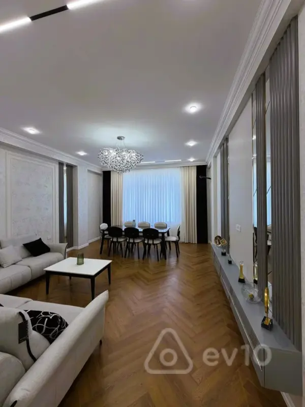 Satılır 3 otaqlı yeni tikili 132 m²