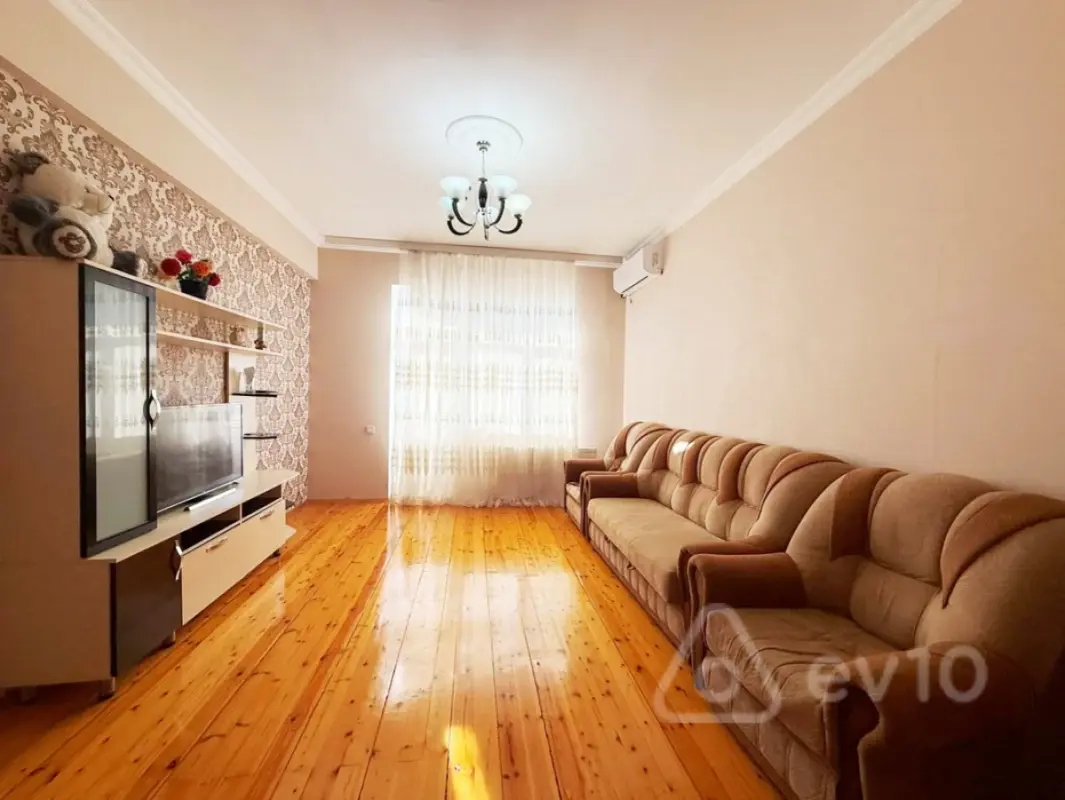 Kirayə verilir 2 otaqlı yeni tikili 90 m²