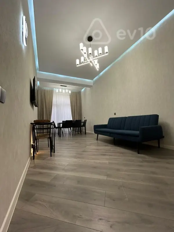 Kirayə verilir 3 otaqlı yeni tikili 80 m²