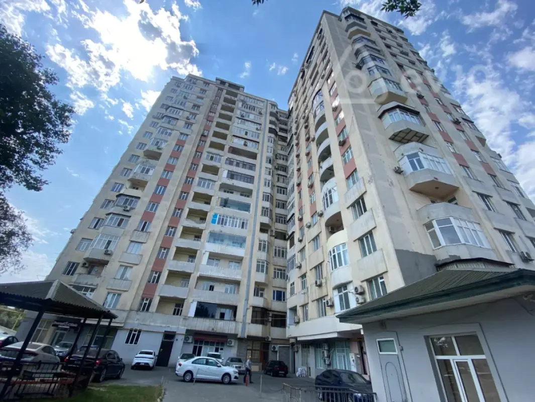 Satılır 3 otaqlı yeni tikili 95 m²